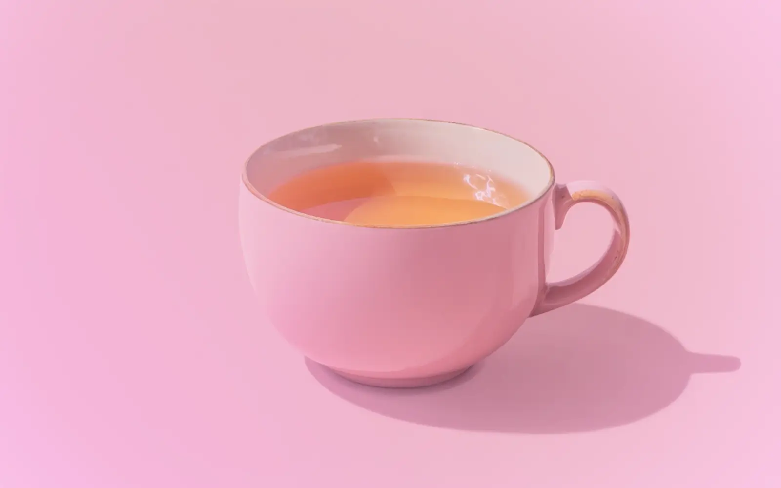 12 Things to Eat When You’re Feeling Like Crap - Chamomille Tea