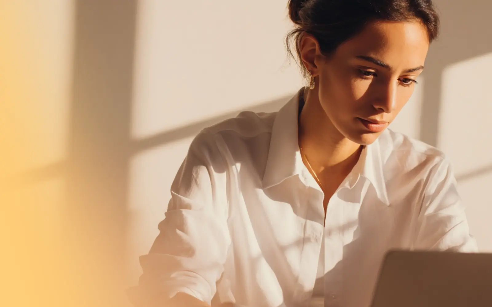 Deep Work vs Shallow Work: How High Performers Get More Done - The Productivity Paradox
