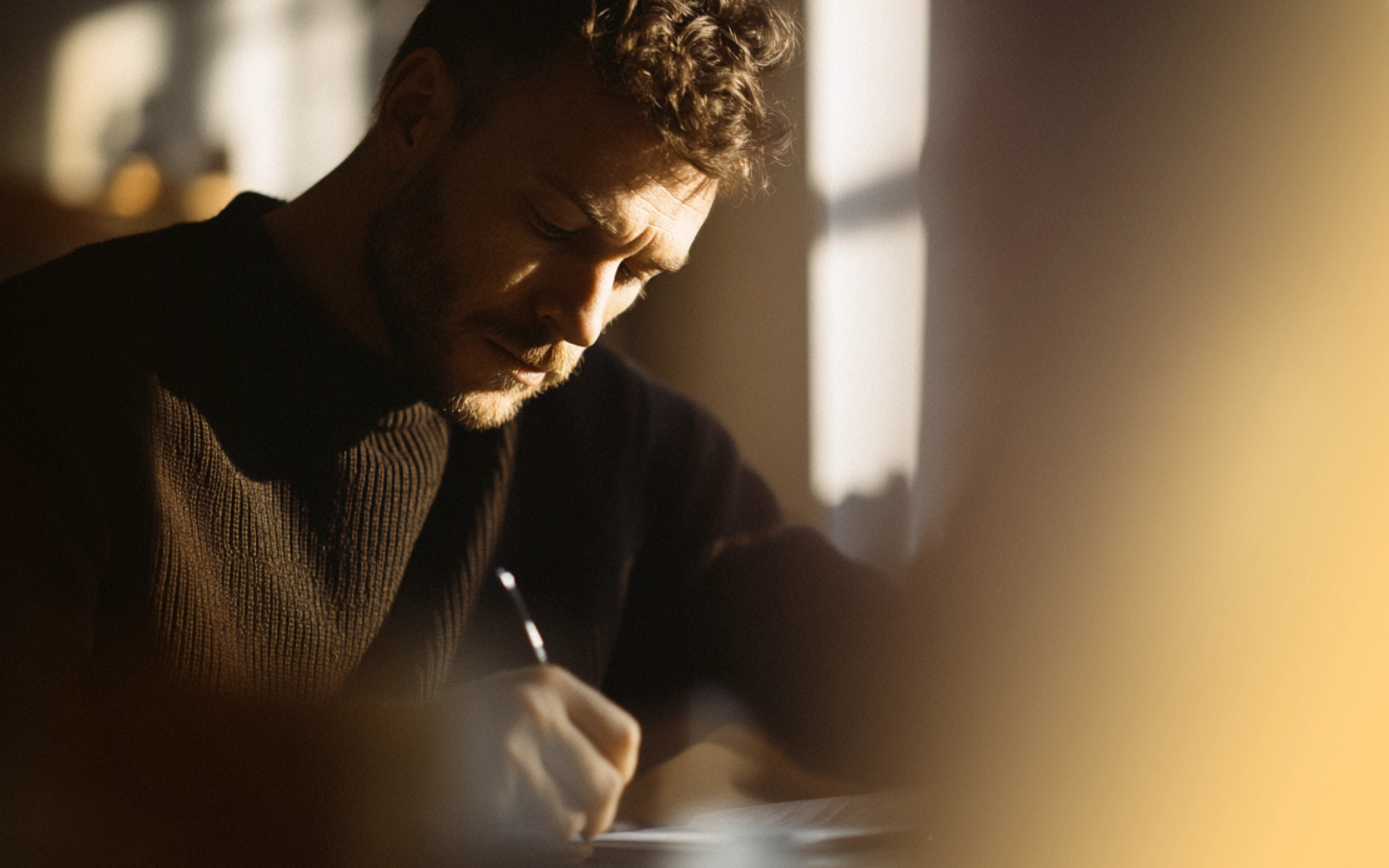 Note Hack That Stops Work Following You Home - How to Stop Thinking About Work After Hours